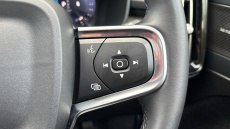 Volvo XC40 2.0 B4P Ultra Dark 5dr Auto Petrol Estate